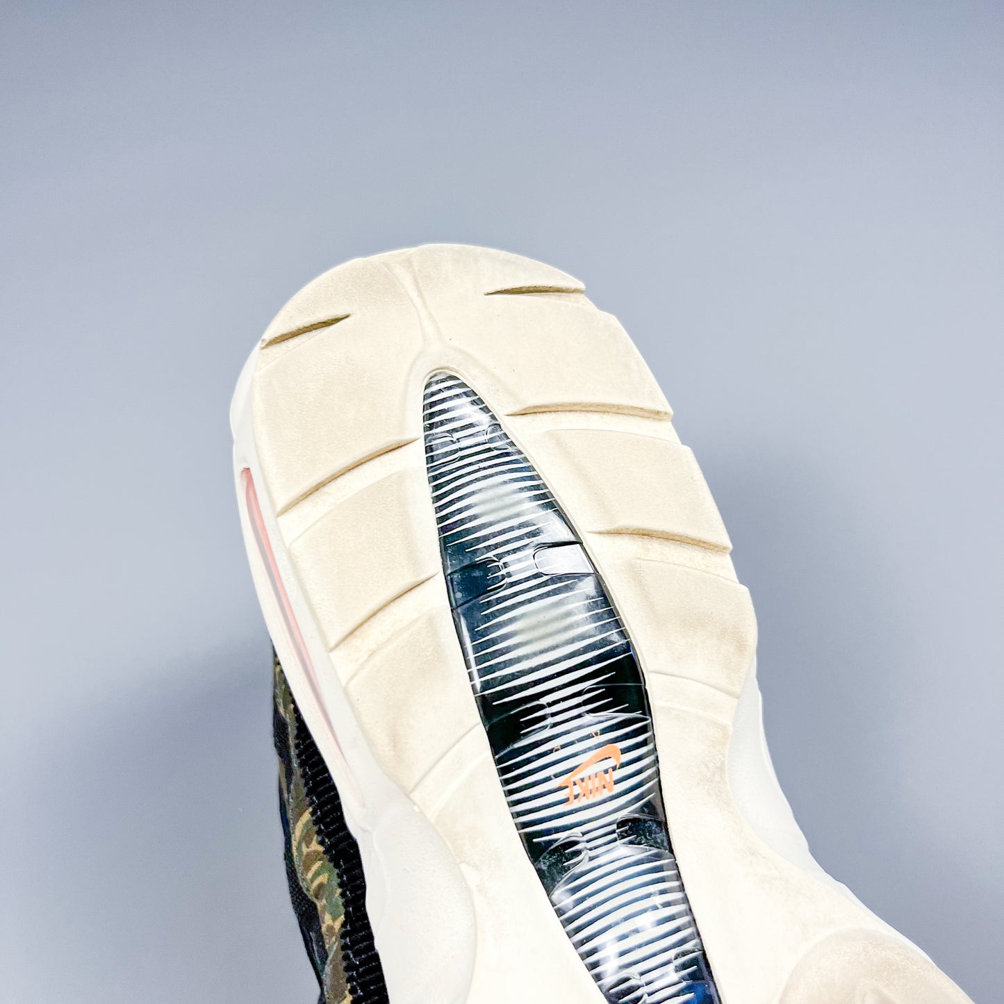 Nike Air Max 95 x Carhartt - Size: UK9
