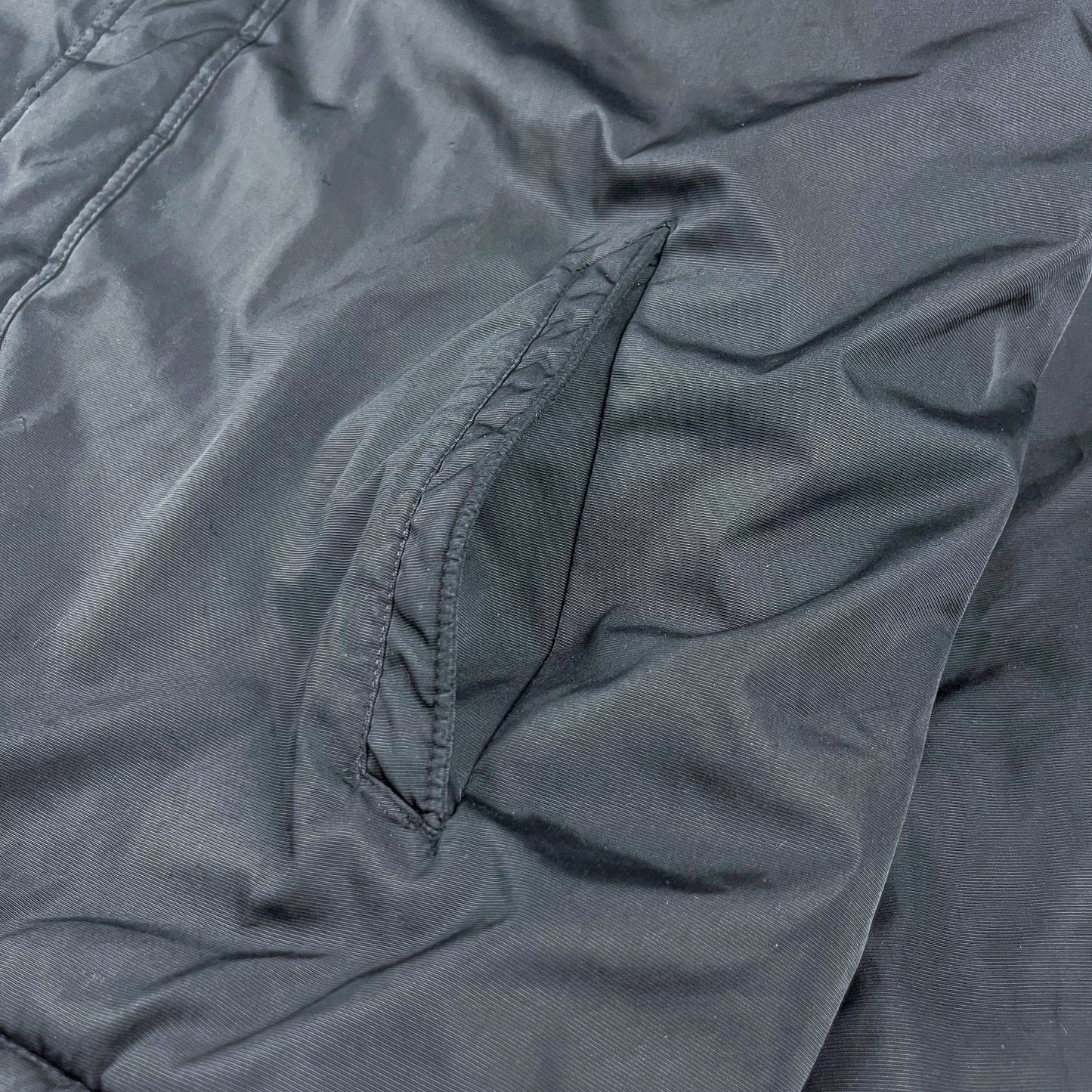 Nike Air Max Plus Tuned ‘Carbon’ Quilted Jacket