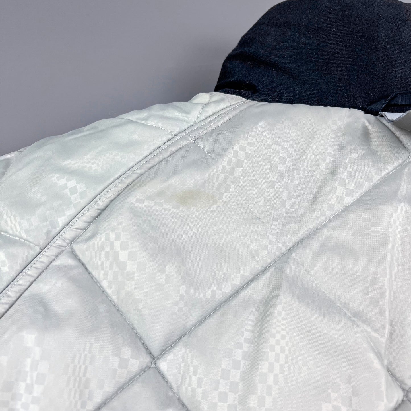 Nike Air Max Plus Tuned ‘Carbon’ Quilted Jacket