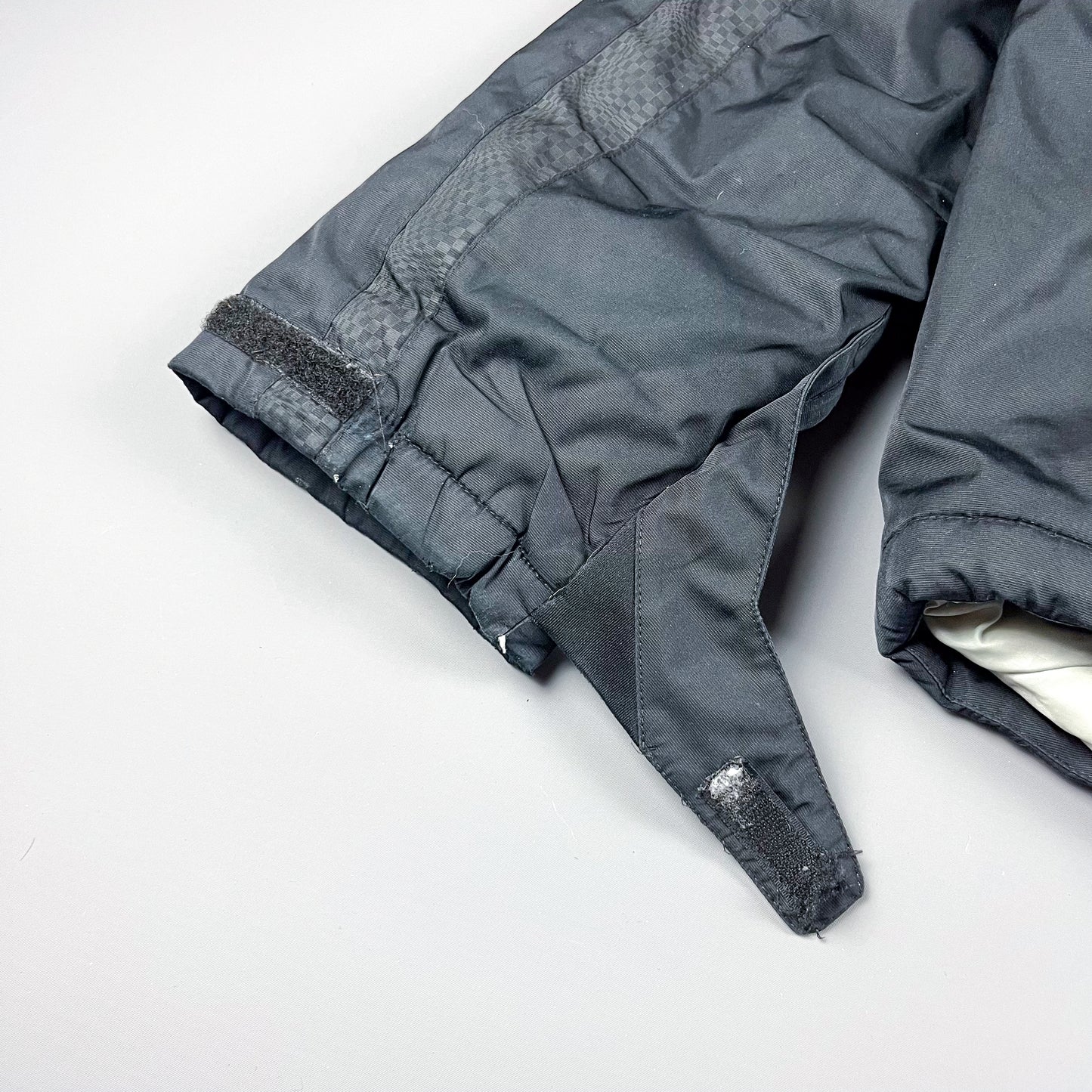 Nike Air Max Plus Tuned ‘Carbon’ Quilted Jacket