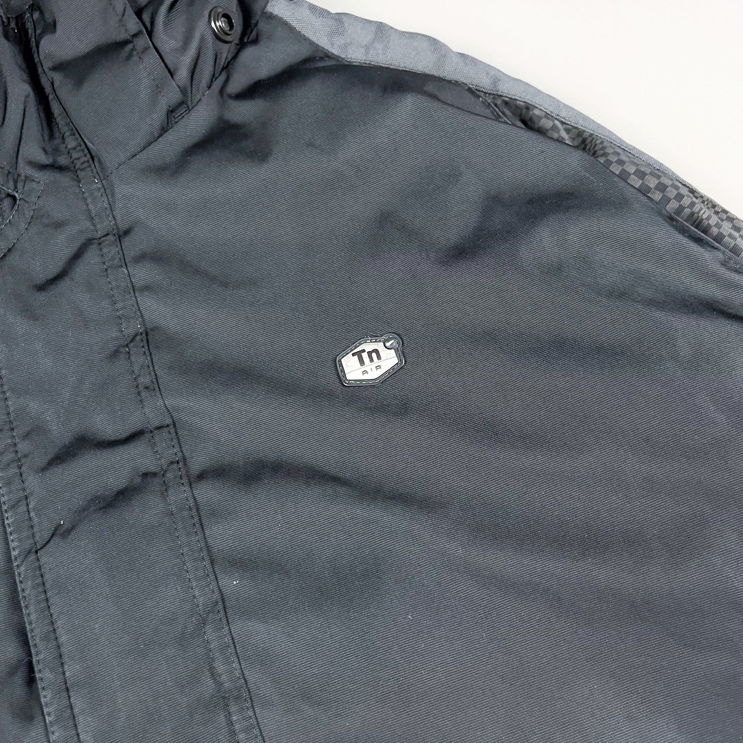 Nike Air Max Plus Tuned ‘Carbon’ Quilted Jacket