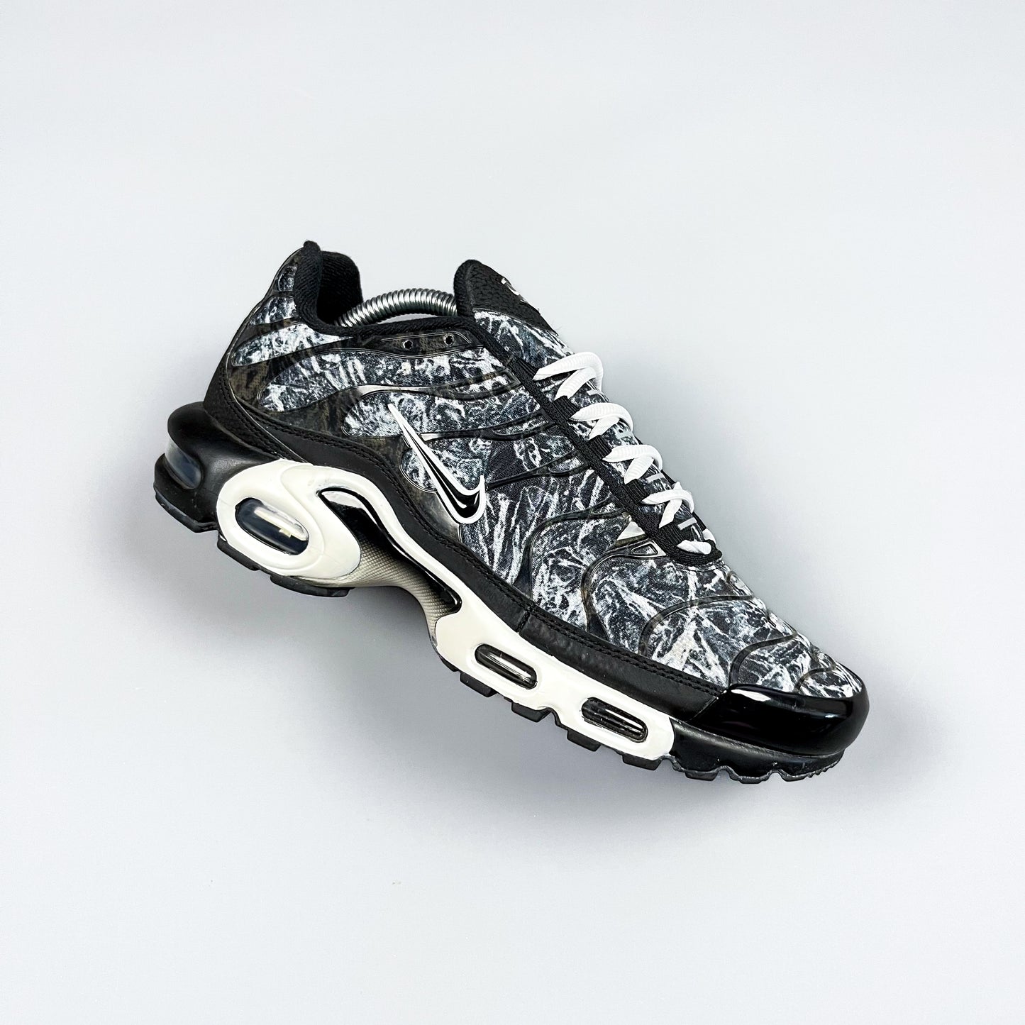 Nike Air Max Plus Tune Tn 'Black Shattered Ice' - Size: UK8