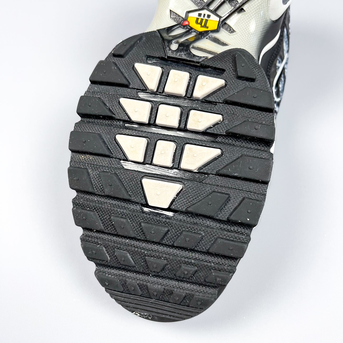 Nike Air Max Plus Tune Tn 'Black Shattered Ice' - Size: UK8