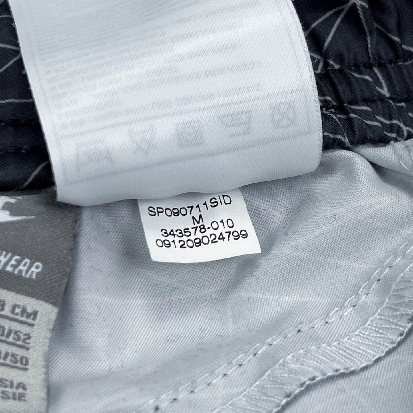 Nike Air Max Plus 'Dot to dot' 10th Anniversary - Size: Medium