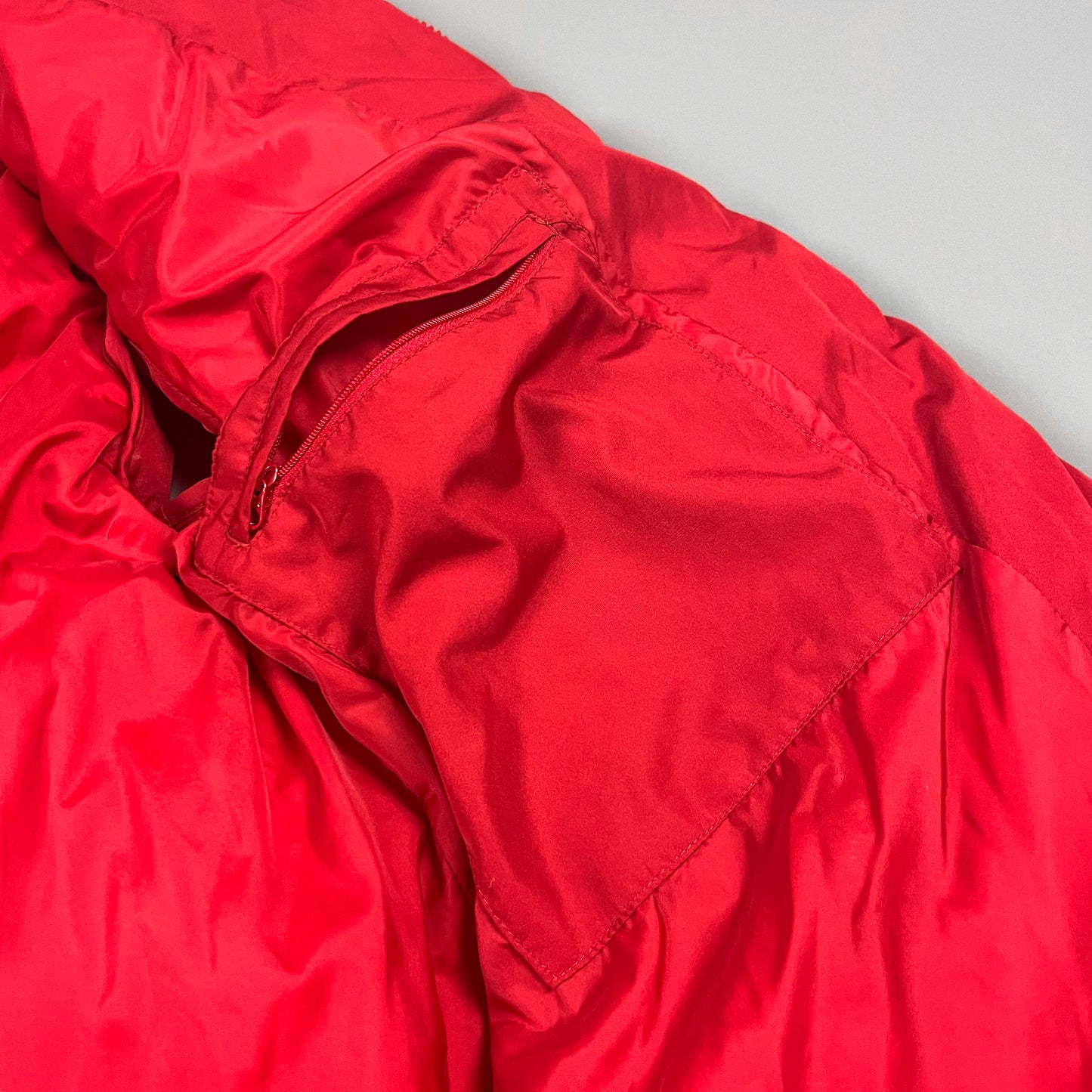 Nike Early 2000's Puffer Gilet Jacket - Size Medium