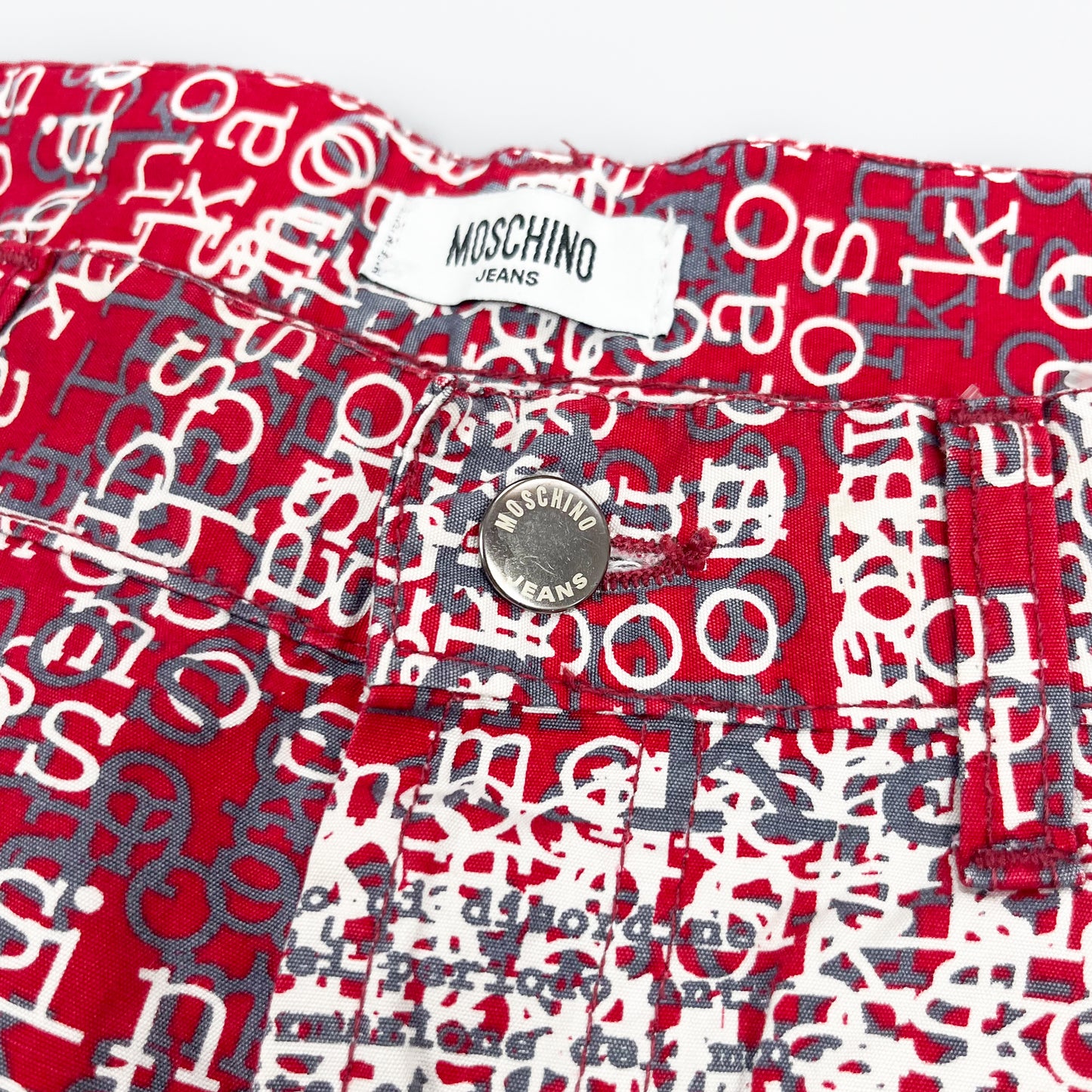 Moschino Jeans 'Kaos' Print Shorts Jorts - Size: 35"