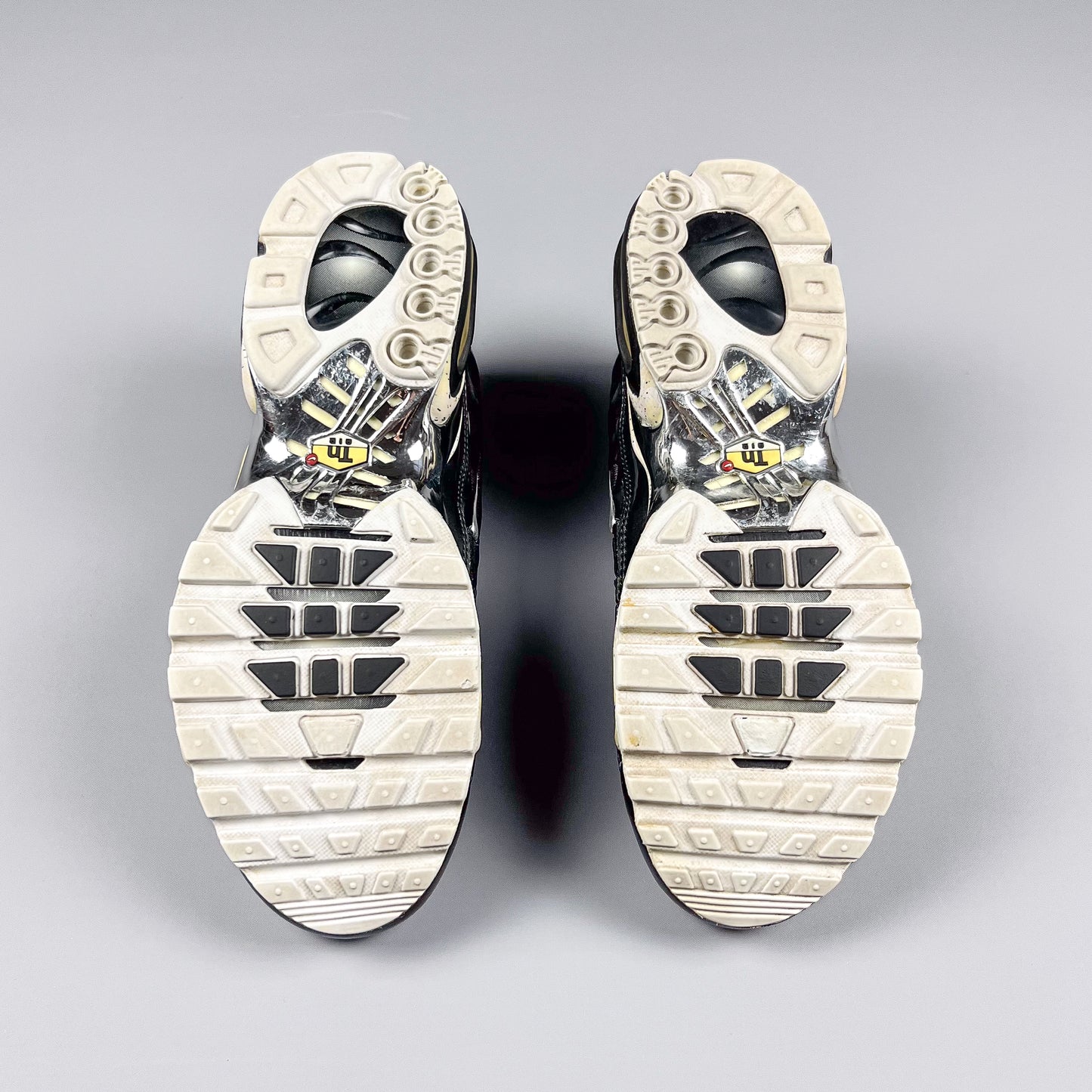 Nike Air Max Plus Tuned Tn 'Chrome Oreo' - UK10
