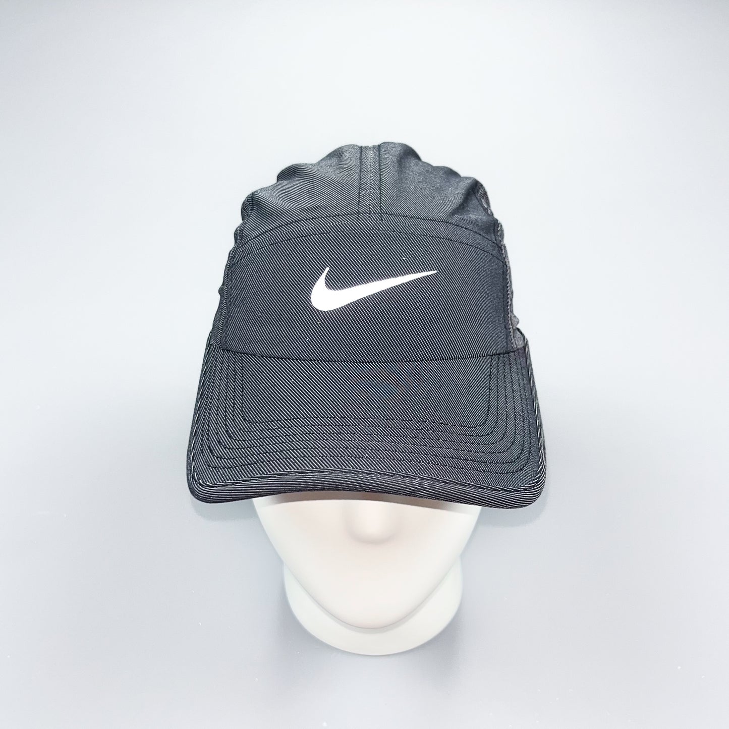 Nike AW84 Dri-fit Reflective Cap - Grey