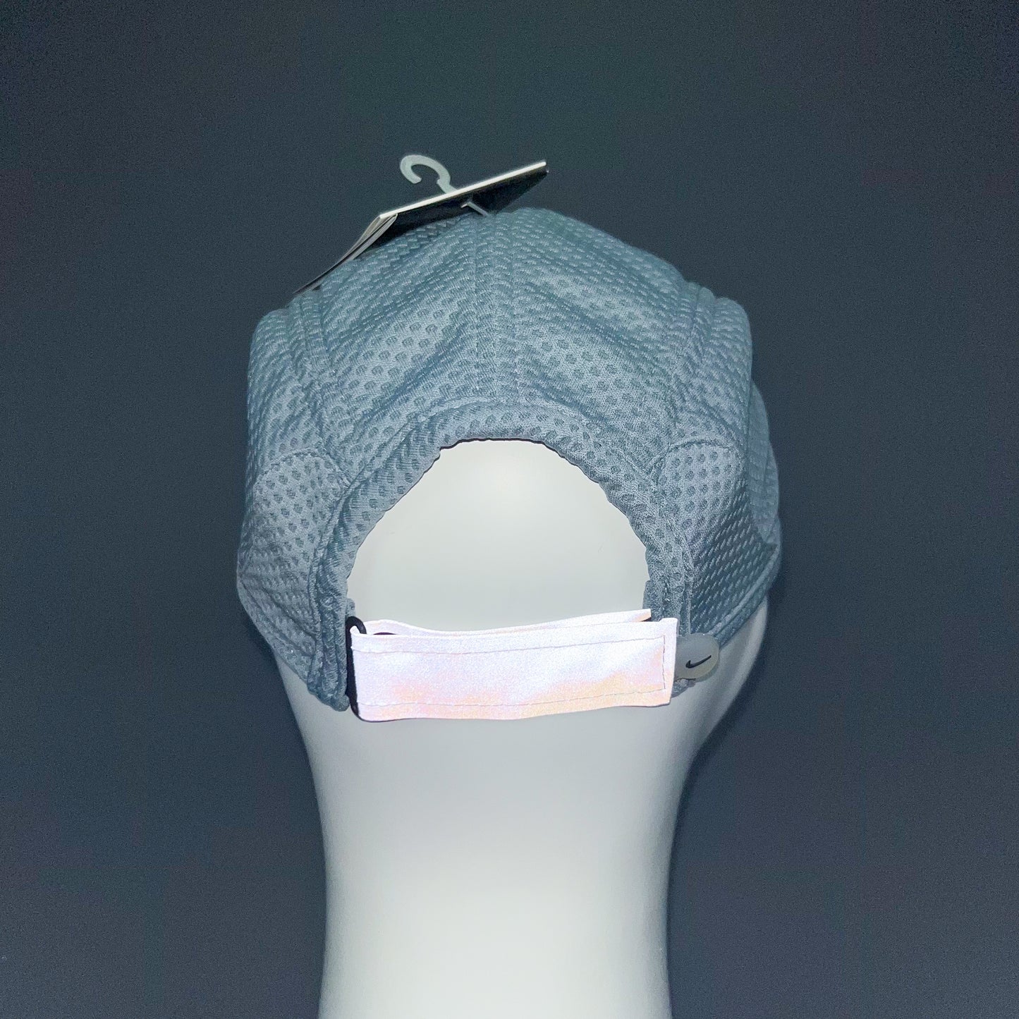 Nike Daybreak Dri-Fit Mesh Cap