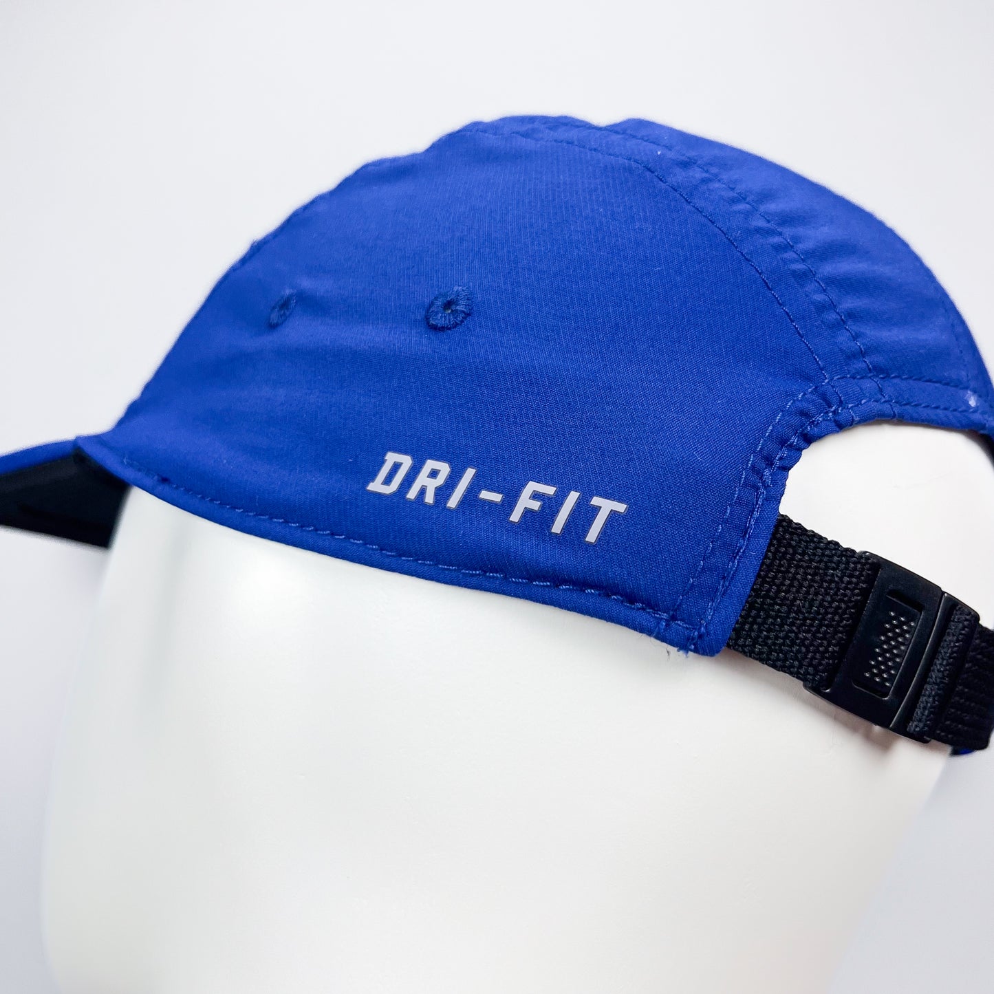 Nike AW84 Dri-fit Reflective Cap - Royal Blue