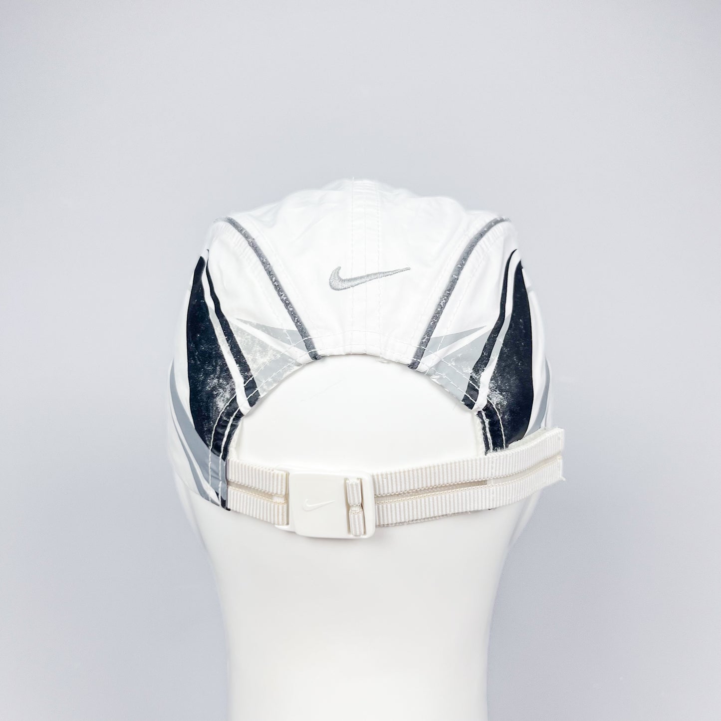 Nike Air Max Plus Tuned Tn White / Black Reflective Swirl Cap - 2005 Release
