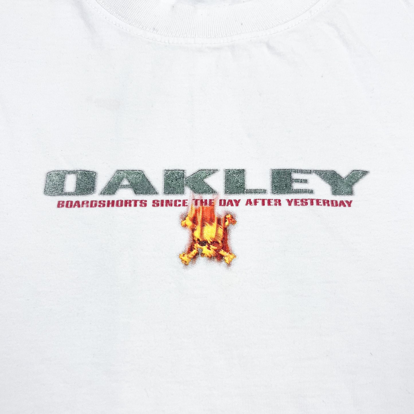 Oakley Early 2000's Flame Skull Surfboard T-shirt - Size: Medium