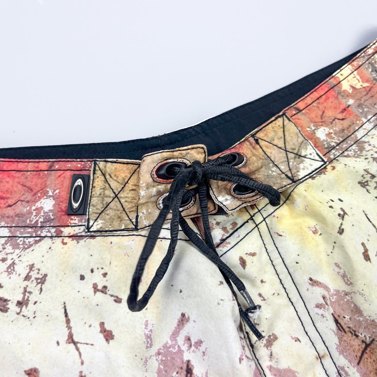 Oakley Software Early 2000's Rust Skull Shorts - Size: Large