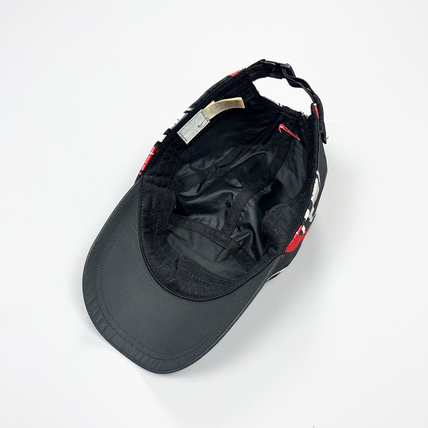 Nike Air Max Plus Tuned Tn Black / Red Reflective Swirl Cap - 2005 Release