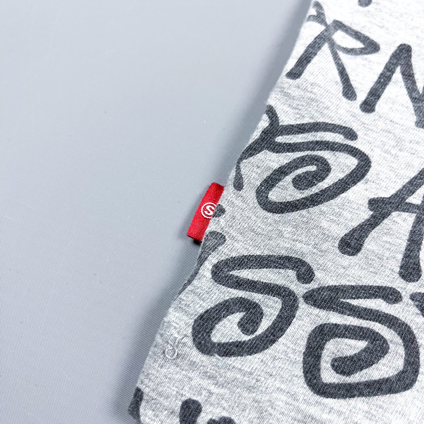 Stüssy All Over Spellout T-shirt - Size: Medium - Grey