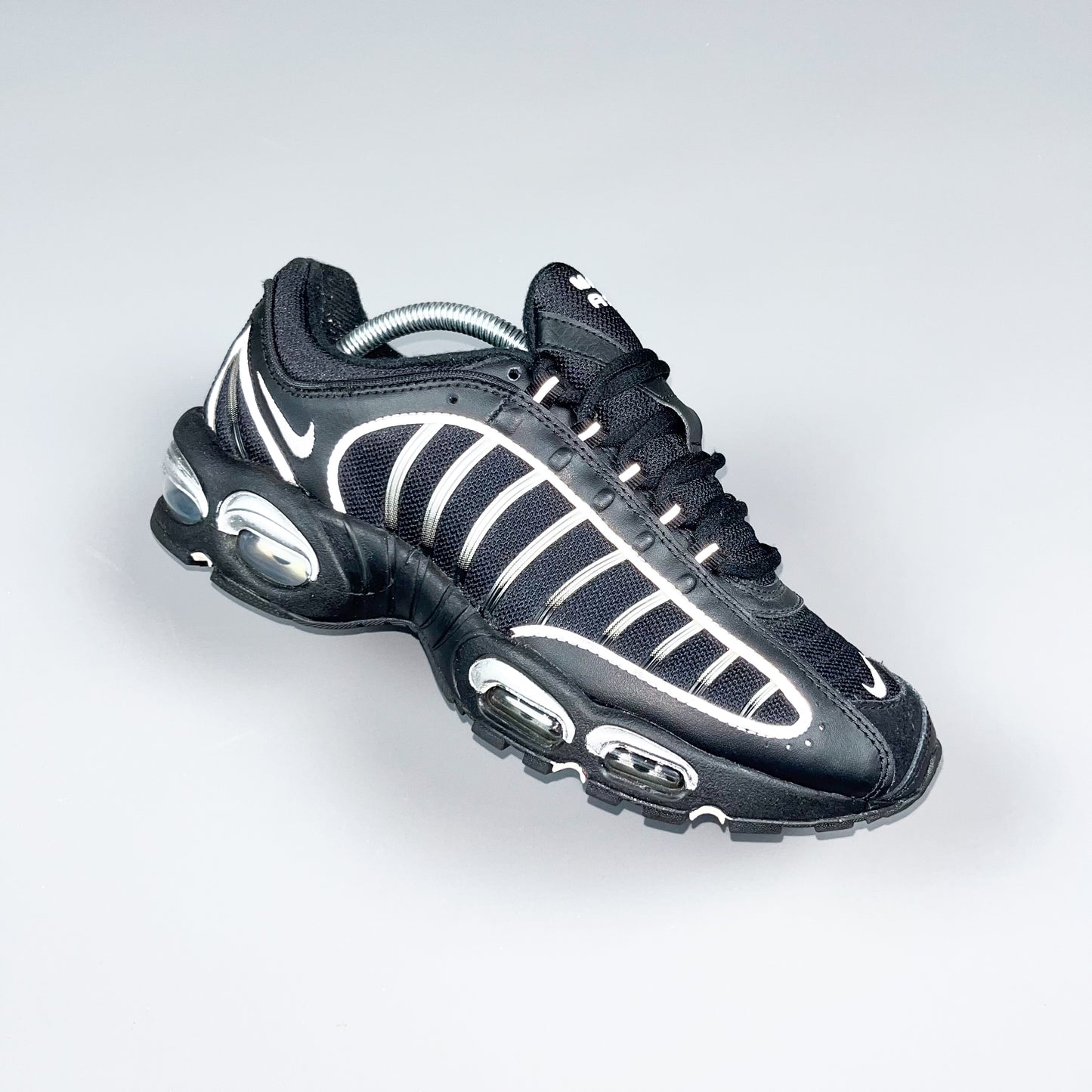 Nike Air Max Tailwind IV - Size: UK8