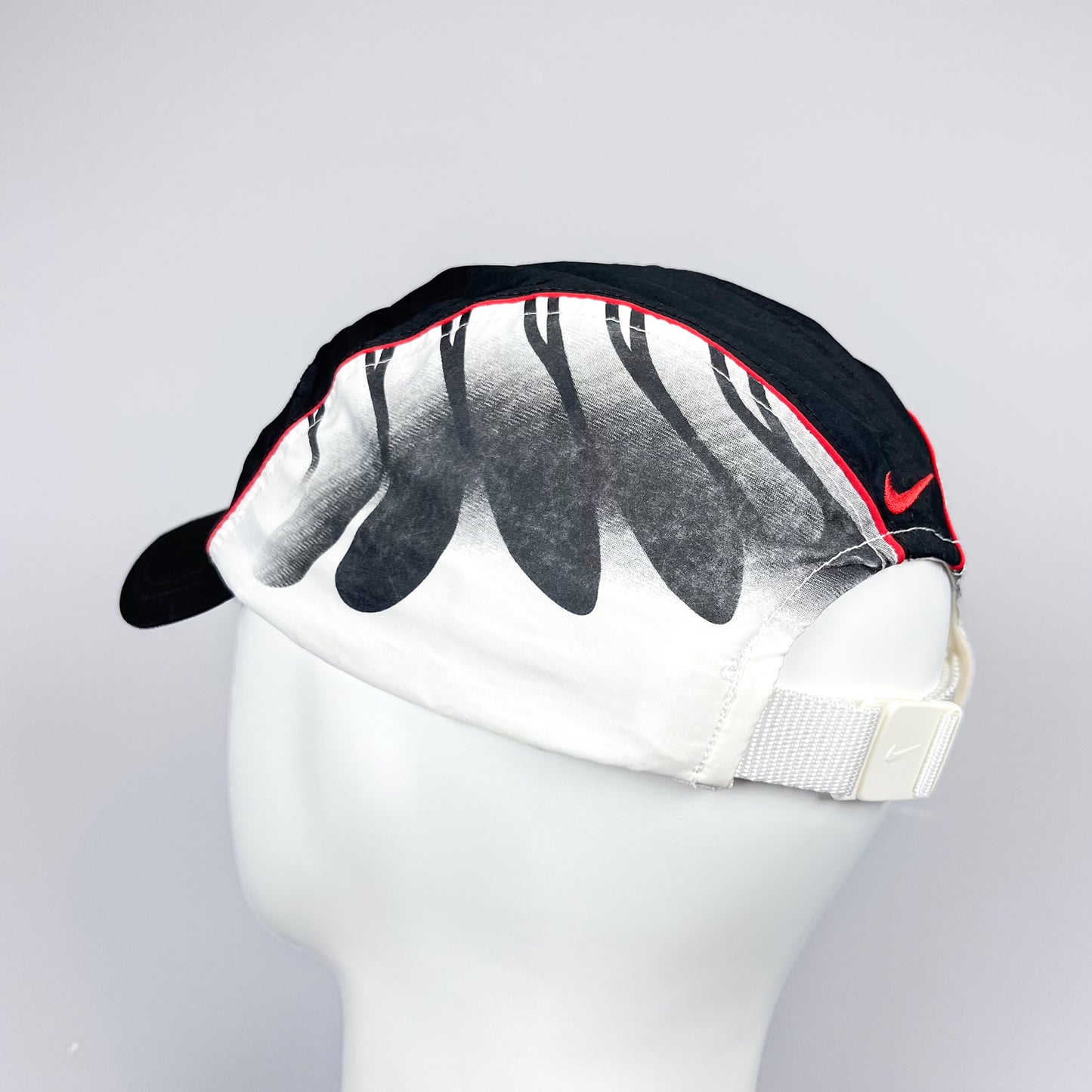 Nike Air Max Plus Tuned Tn Vein Cap - Black / Red / White
