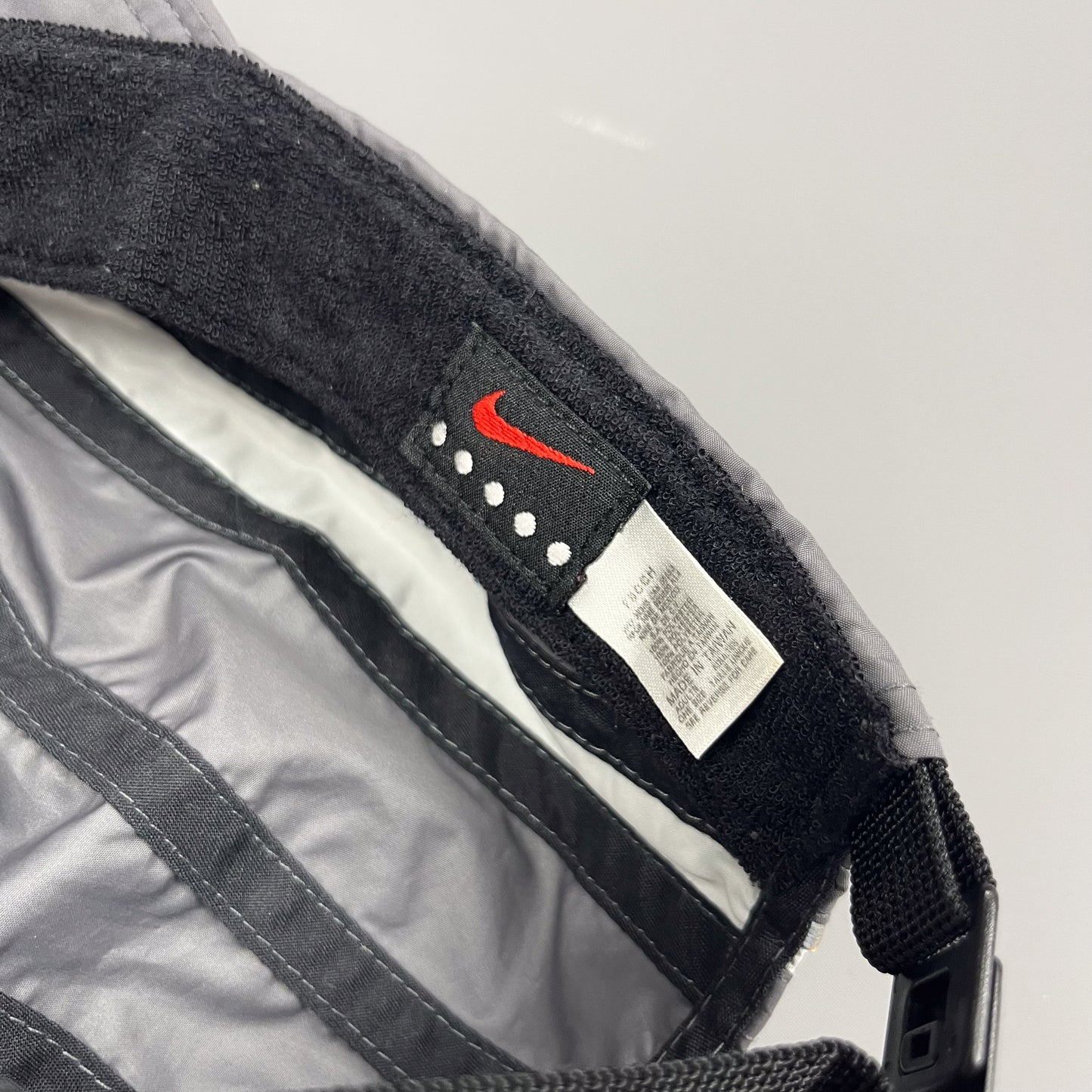 Nike Clima-fit Alpha Project Thin Stripe Cap - Grey