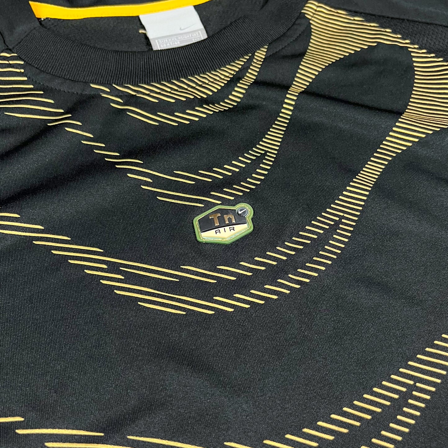 Nike Air Max Plus Tuned Tn Gold Vein T-shirt - Size: XXL