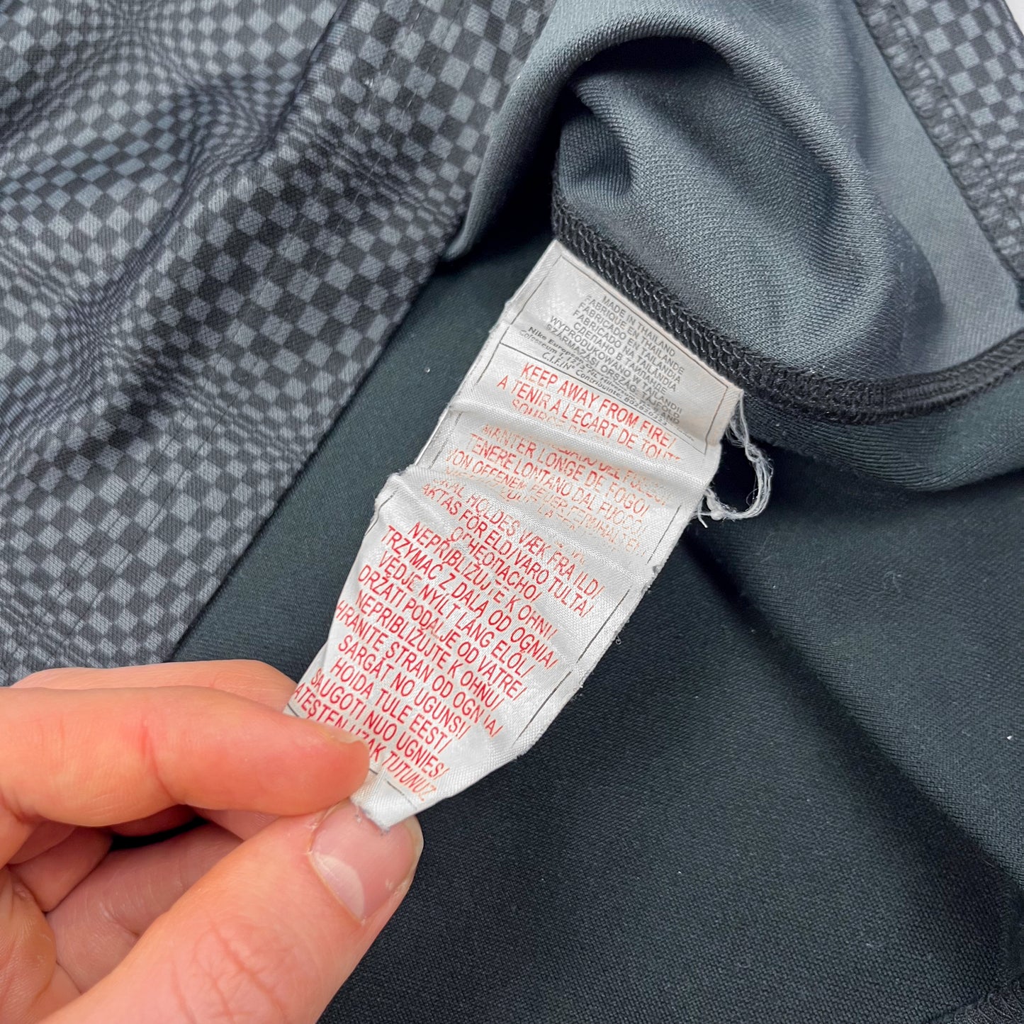 Nike Air Max Plus Tuned Tn 'Carbon' T-shirt - Size: Medium