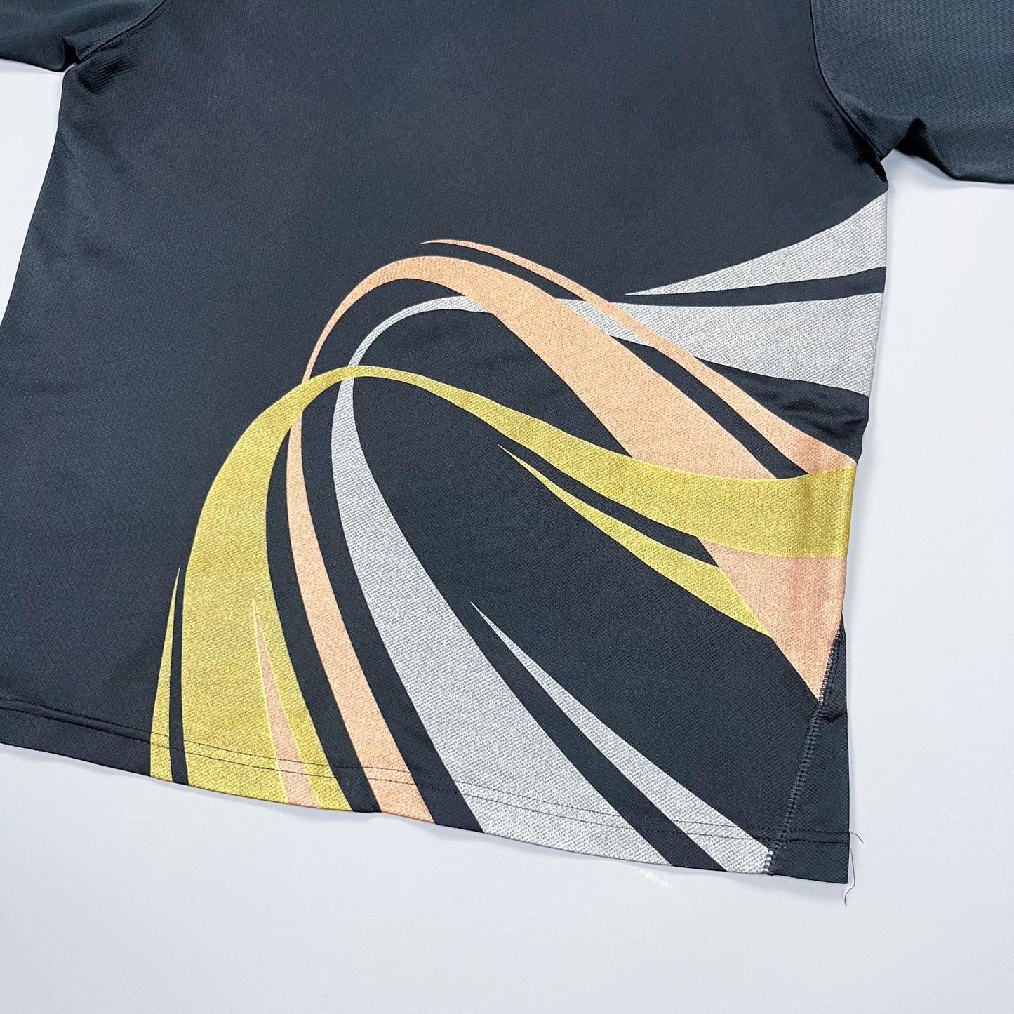 Nike Air Max Plus Tuned Tn 'Metalic Swirl' T-shirt - Size: Medium