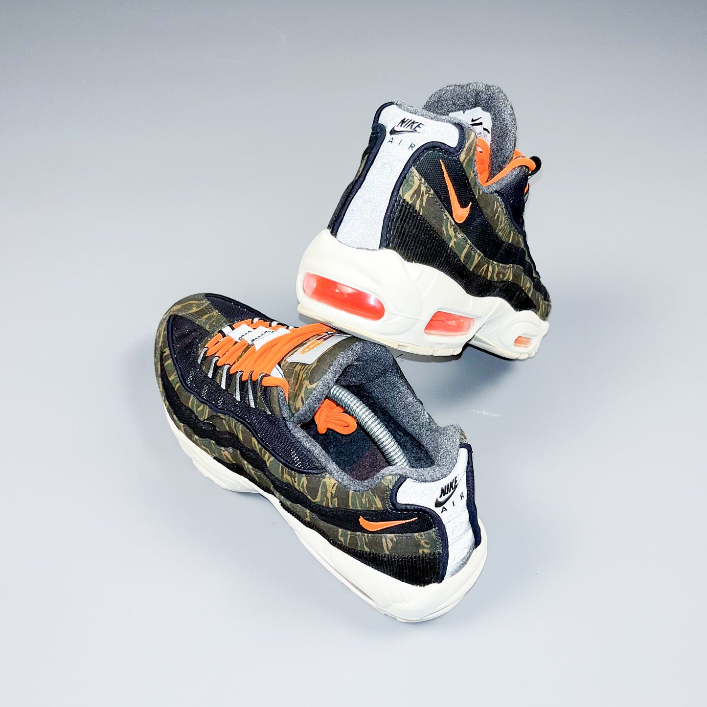 Nike Air Max 95 x Carhartt - Size: UK9