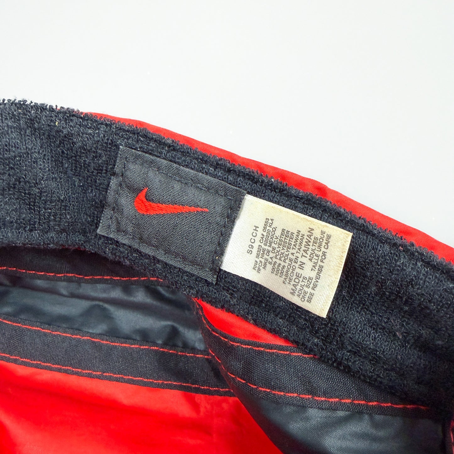 Nike Clima-fit 'Thin Stripe' Reflective Cap - Red/Black - SS1999