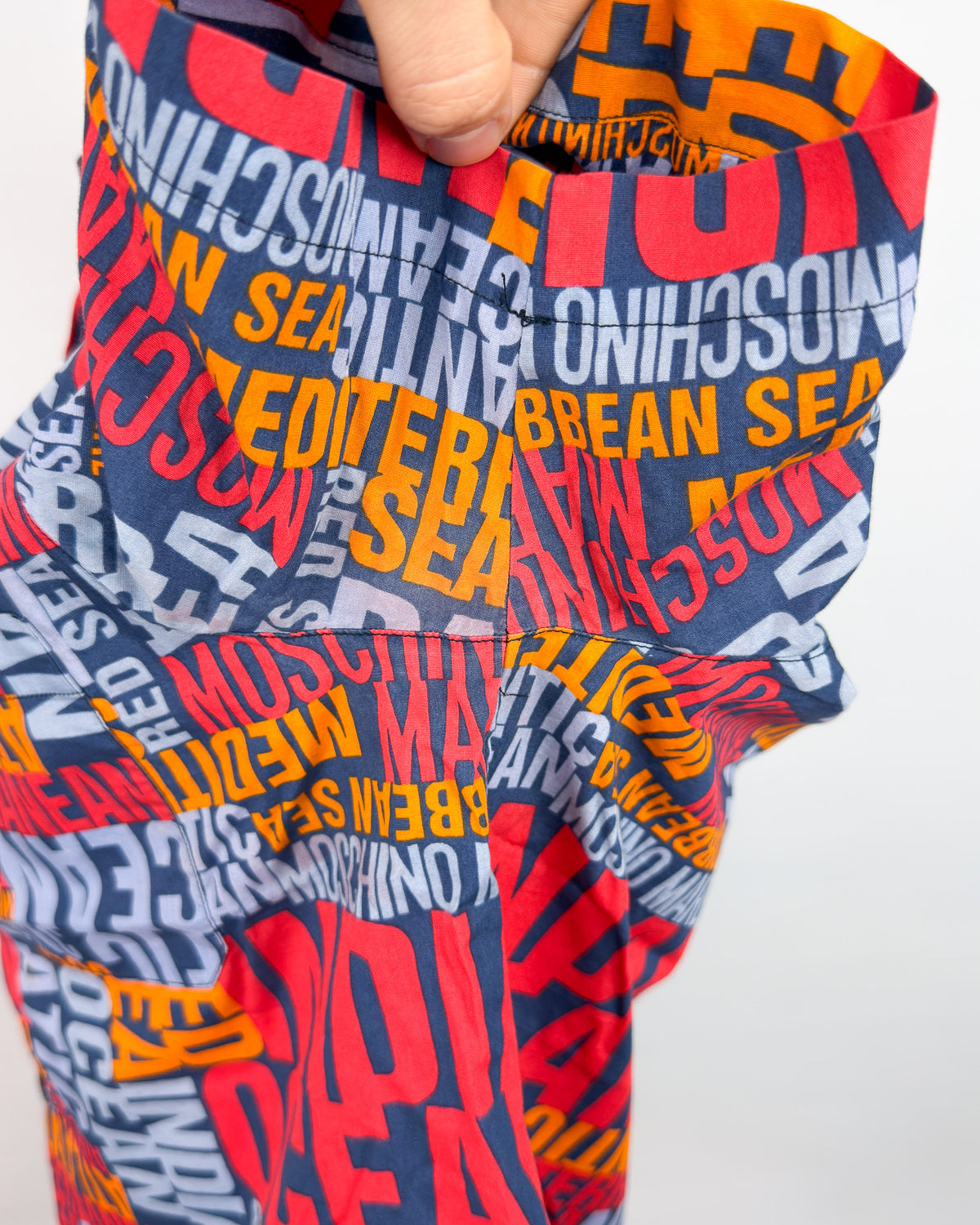 90's Moschino Mare 'Oceans' Short Sleeve Shirt - Size: Large