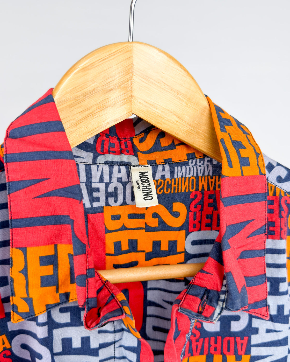 90's Moschino Mare 'Oceans' Short Sleeve Shirt - Size: Large