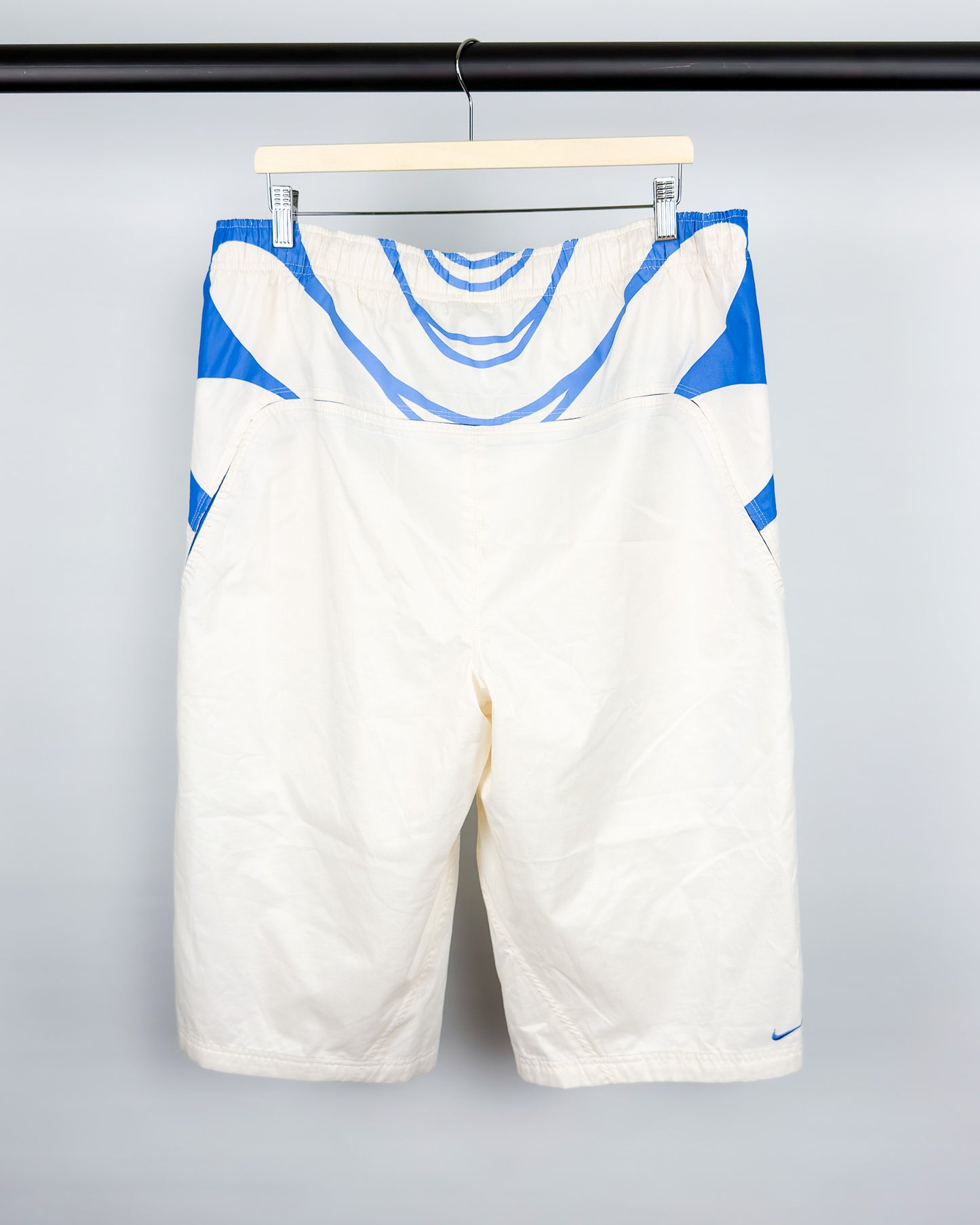 Nike Early 2000's Air Max Tuned Tn 'Ice Tiger' Vein 3/4 Shorts - Size: XL