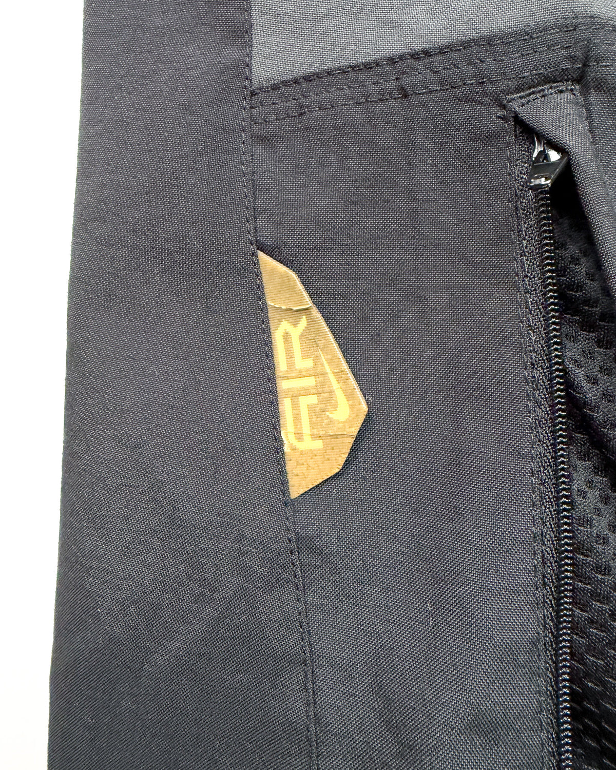 FW2007 Nike Air Max Early 2000's Technical/Rugged Cargo Joggers - Size: Medium