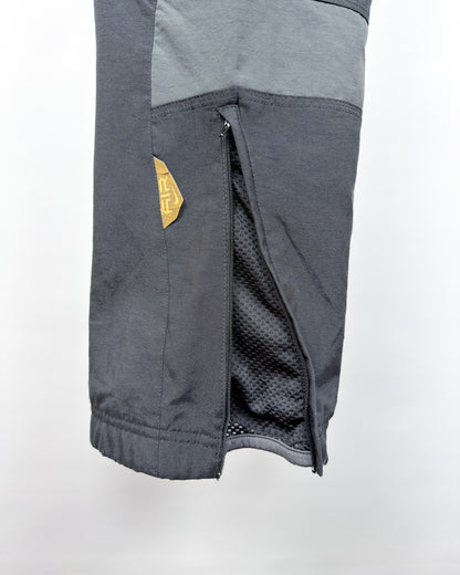 FW2007 Nike Air Max Early 2000's Technical/Rugged Cargo Joggers - Size: Medium