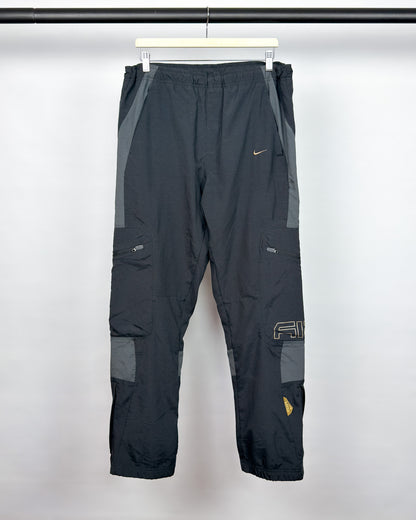 FW2007 Nike Air Max Early 2000's Technical/Rugged Cargo Joggers - Size: Medium