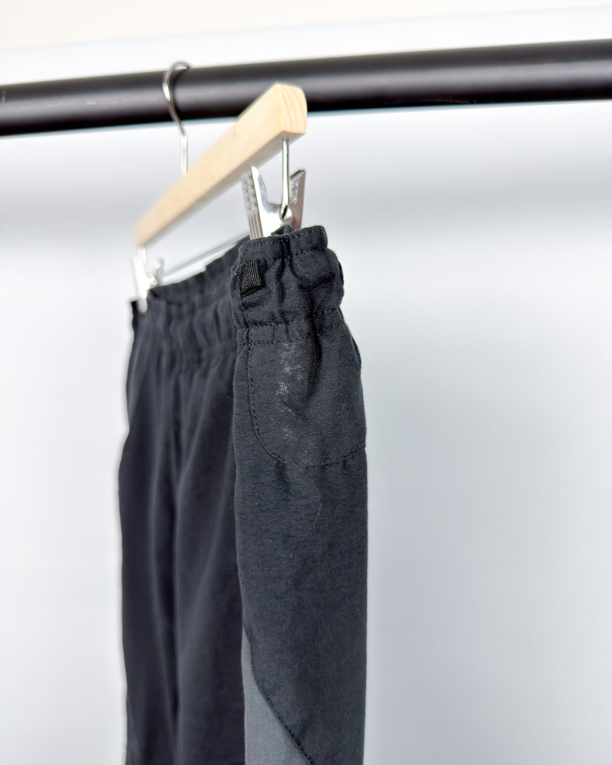 FW2007 Nike Air Max Early 2000's Technical/Rugged Cargo Joggers - Size: Medium