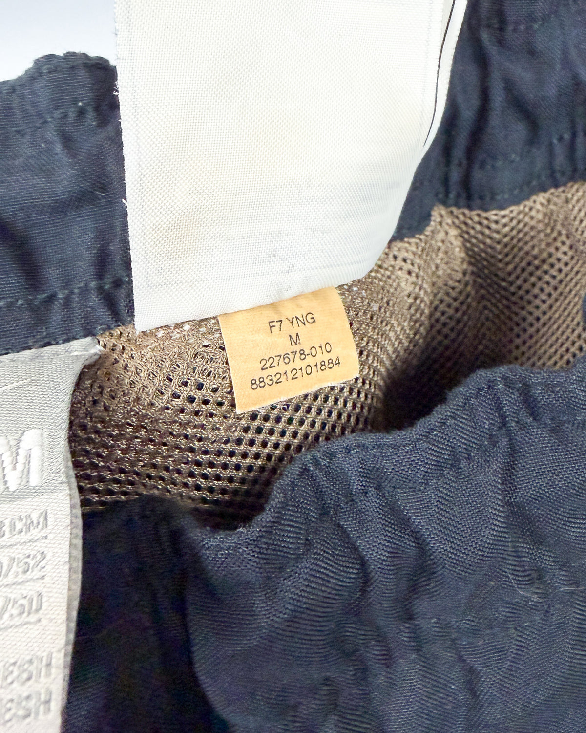 FW2007 Nike Air Max Early 2000's Technical/Rugged Cargo Joggers - Size: Medium