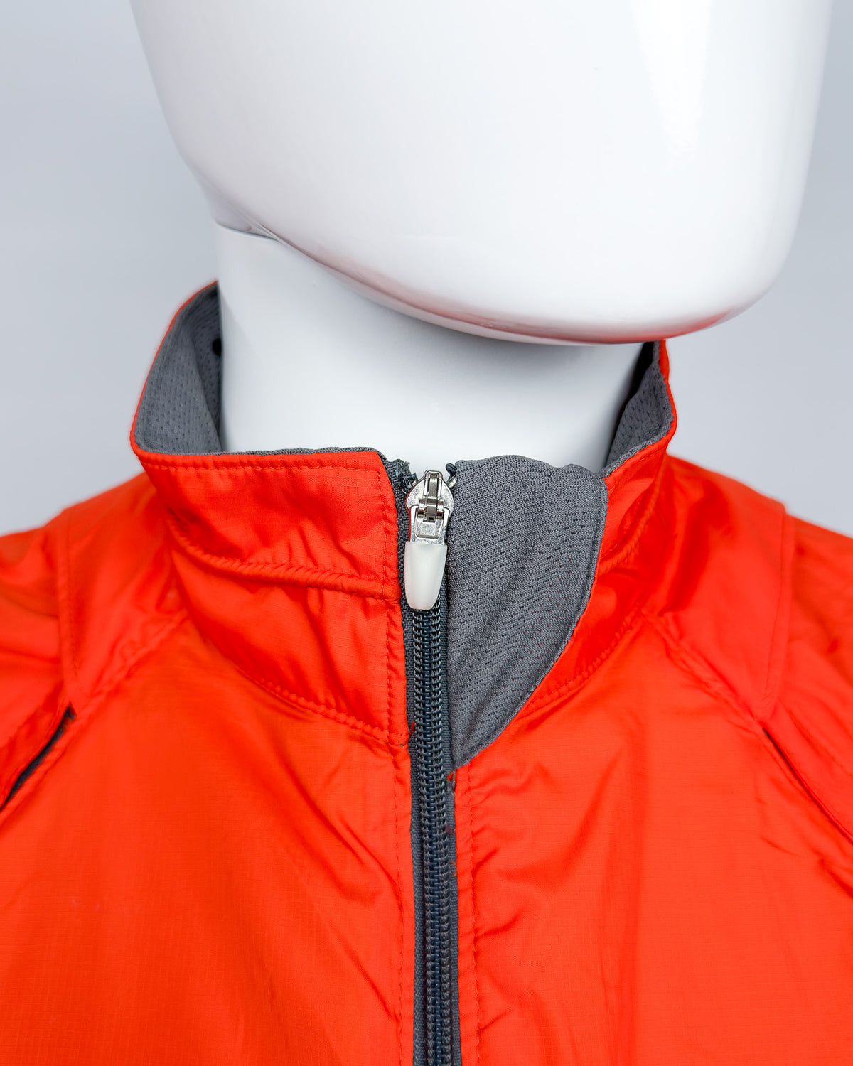 FW2002 Nike Clima-fit Lightweight Removable Sleeves Jacket - Size: Large