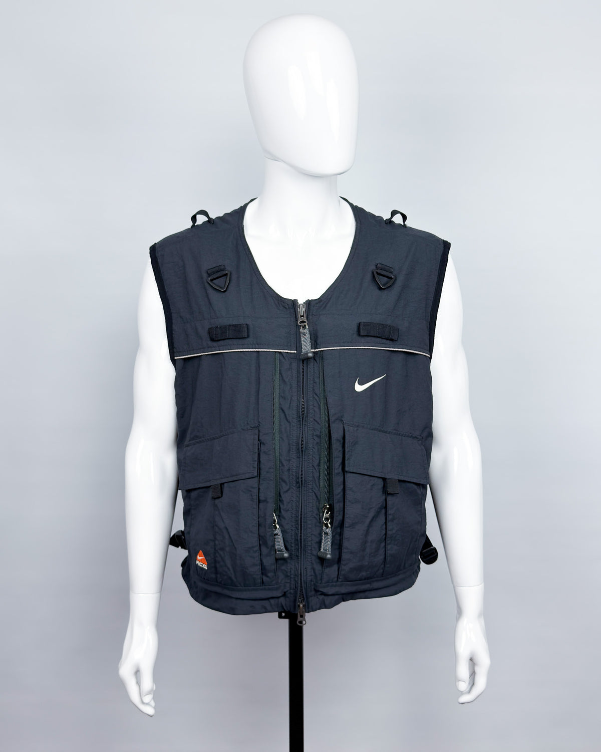 SS1998 Nike ACG Tactical Utility Hydration Vest - Size: Large