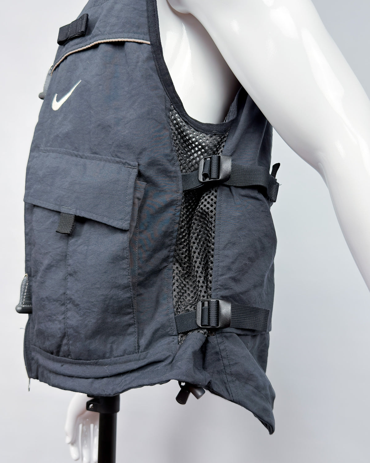SS1998 Nike ACG Tactical Utility Hydration Vest - Size: Large