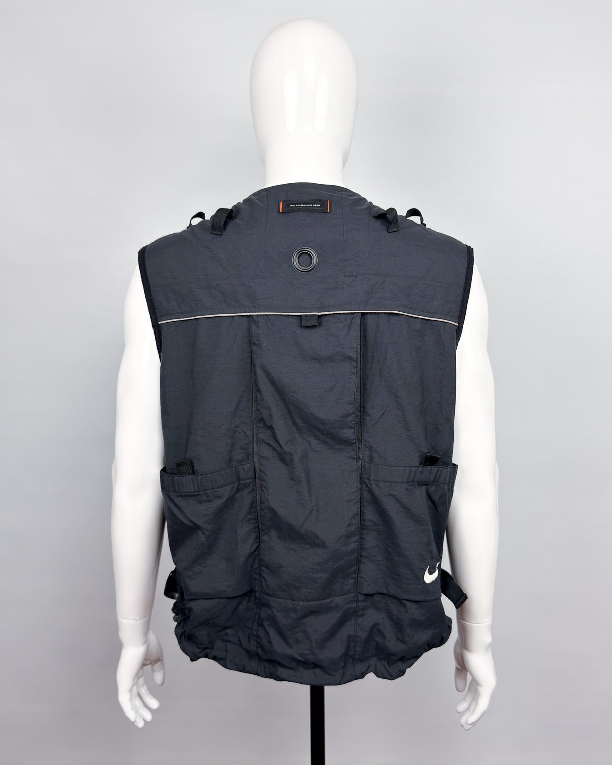 SS1998 Nike ACG Tactical Utility Hydration Vest - Size: Large