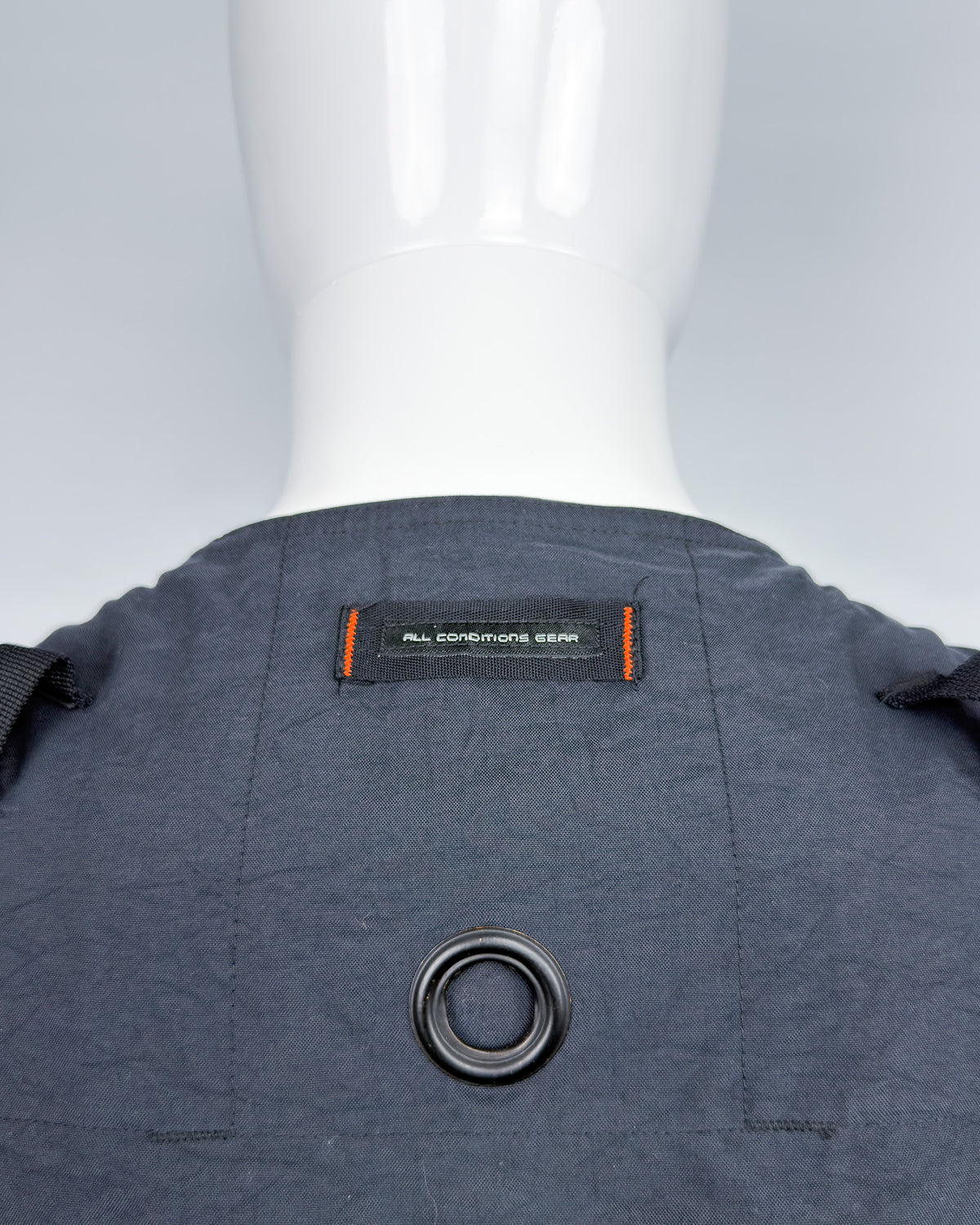 SS1998 Nike ACG Tactical Utility Hydration Vest - Size: Large