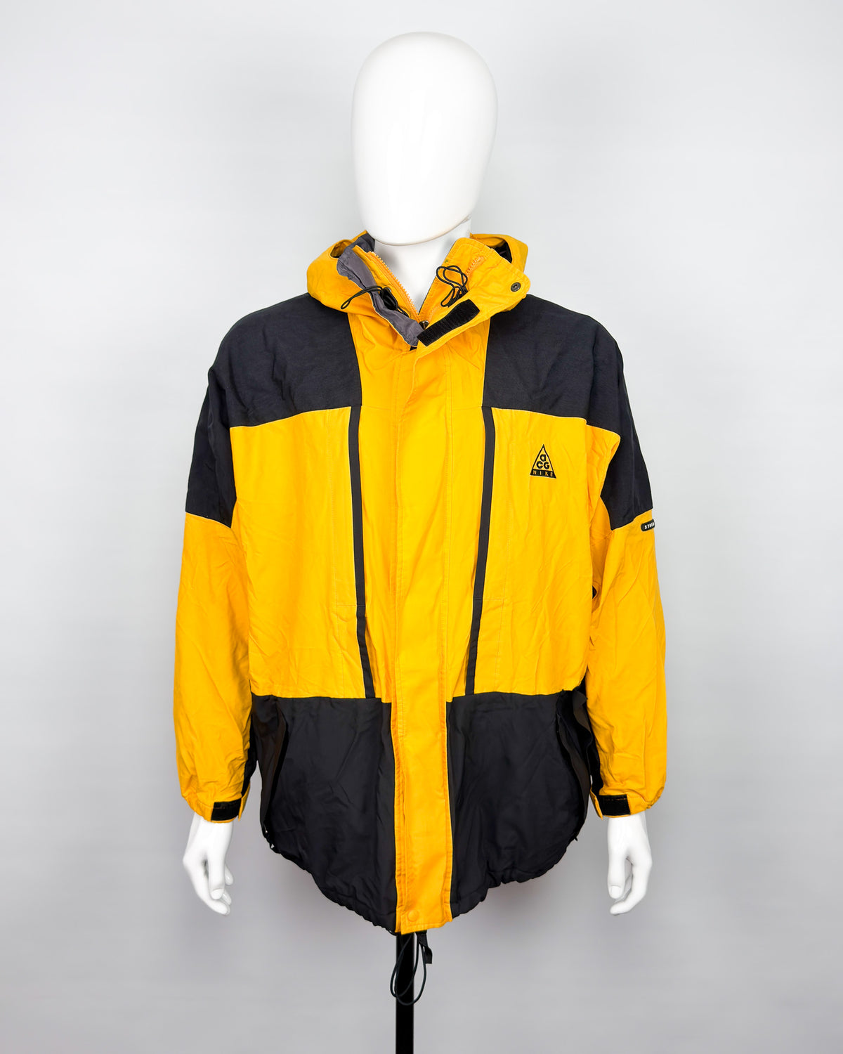 FW1996 Nike ACG Storm-fit Snowboard/Skii Jacket - Yellow / Black - Size: Medium