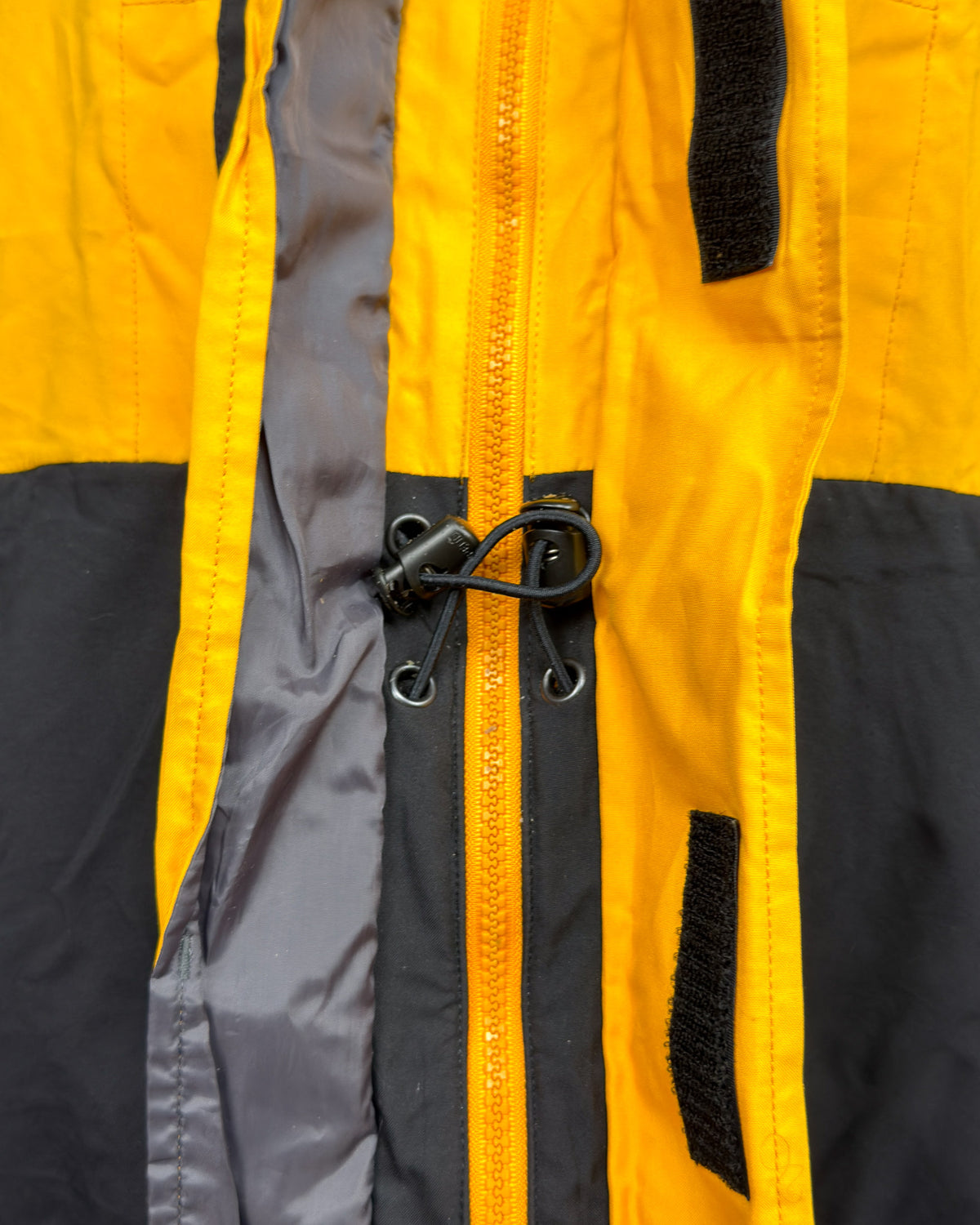 FW1996 Nike ACG Storm-fit Snowboard/Skii Jacket - Yellow / Black - Size: Medium