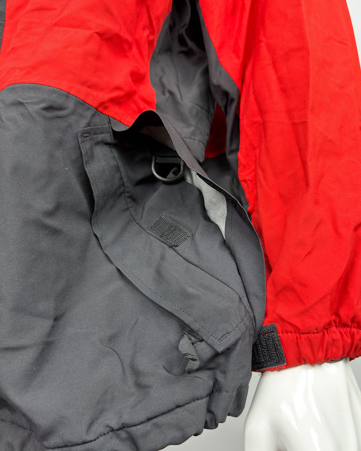 FW1996 Nike ACG Storm-fit Snowboard/Skii Jacket - Red / Black - Size: Medium