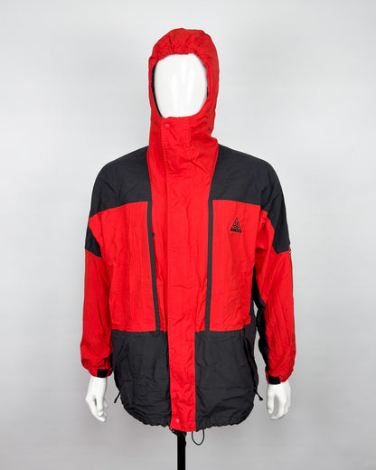 FW1996 Nike ACG Storm-fit Snowboard/Skii Jacket - Red / Black - Size: Medium
