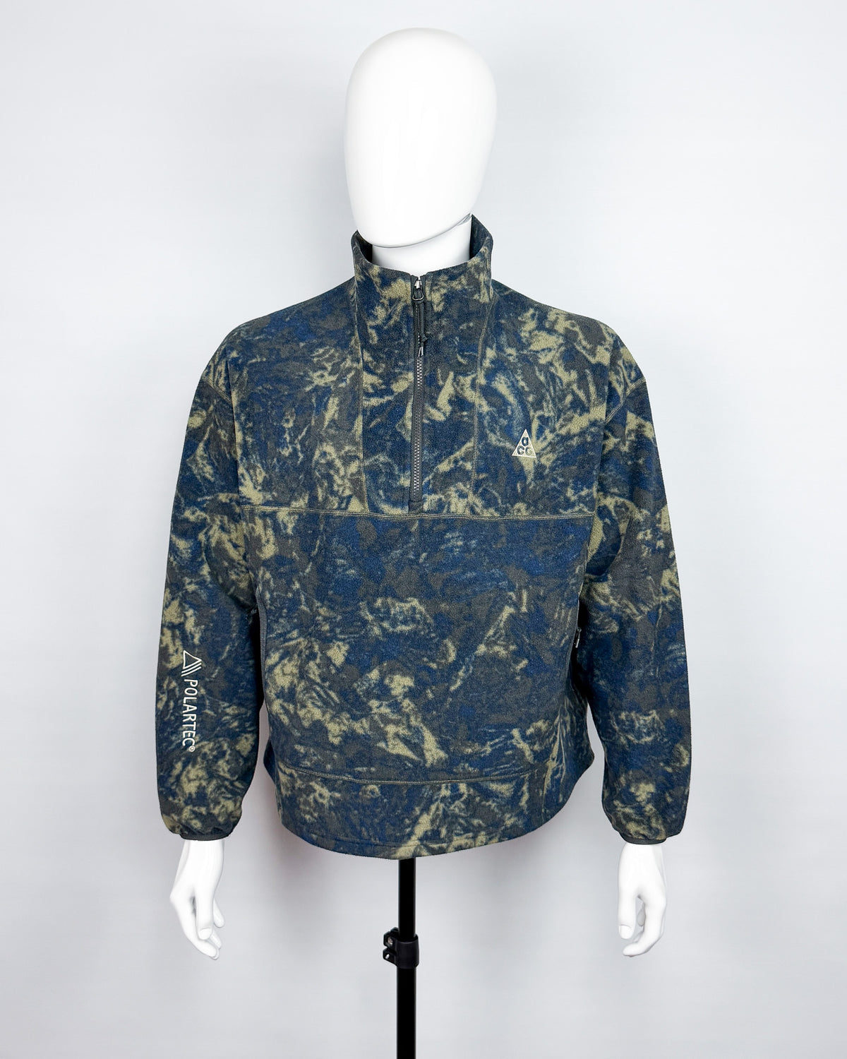 FW2020 Nike ACG Wolf Tree 1/4 Zip Quarter Zip Camo Fleece - Size: Womens, Medium