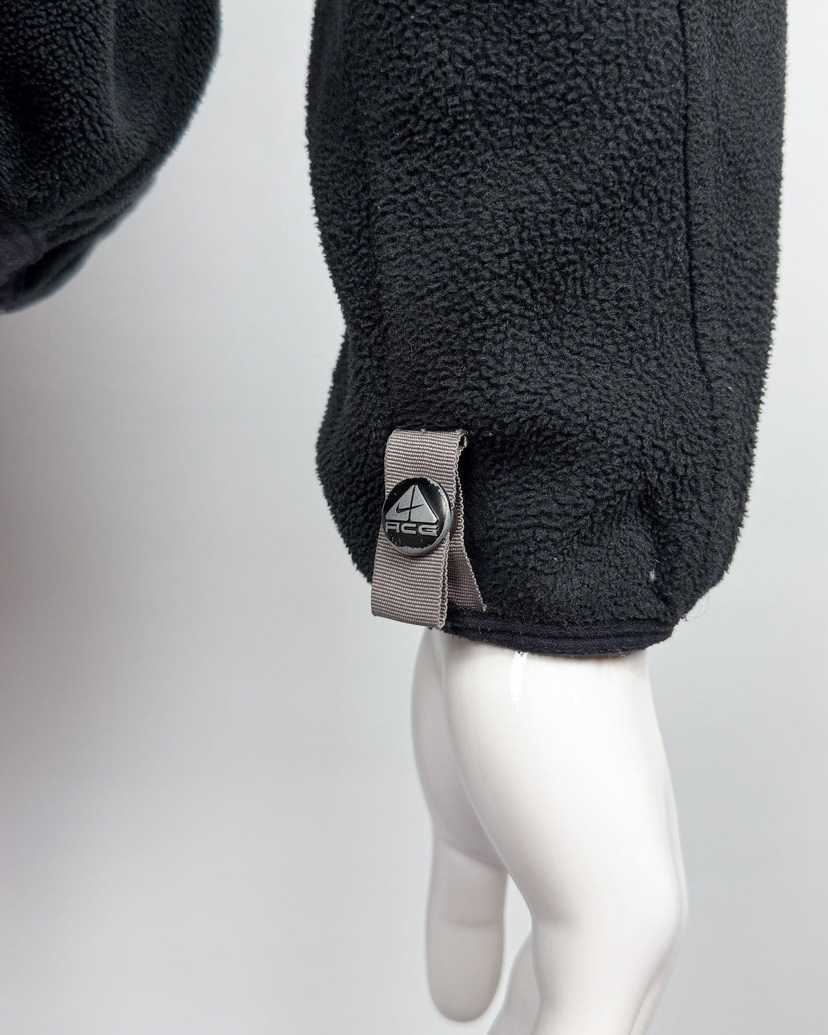 FW2002 Nike ACG Dense Pile Therma-fit Fleece - Black - Size: Medium