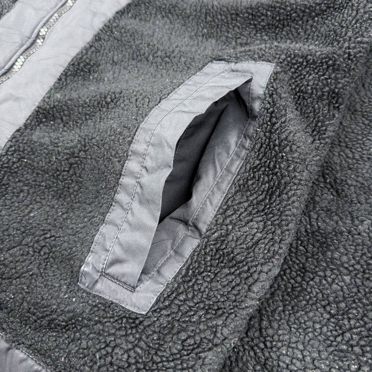 FW2007 Nike ACG Reversible Fleece - Black - Size: Medium