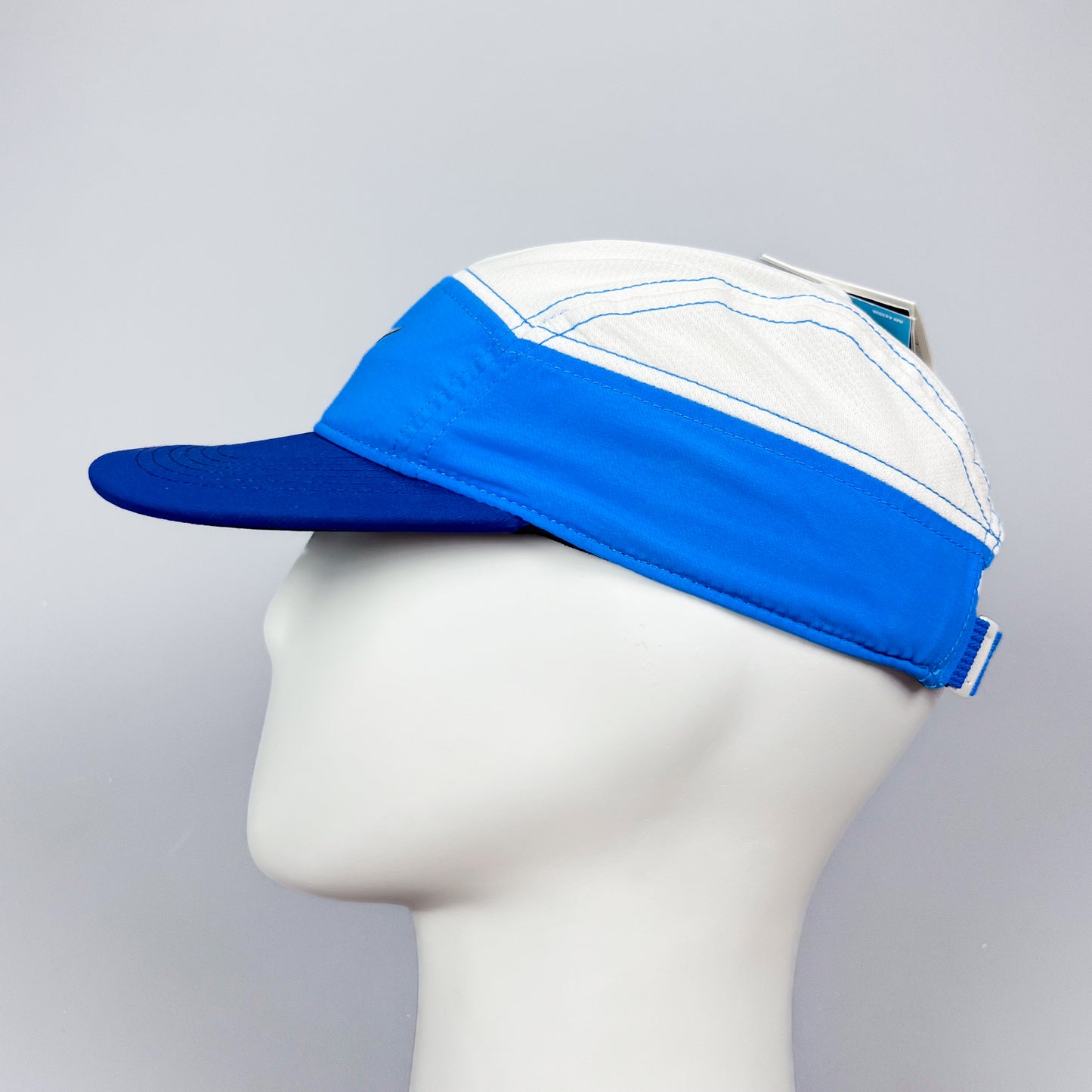 Nike AW84 Dri-fit Zip Reflective Cap  - Blue / White