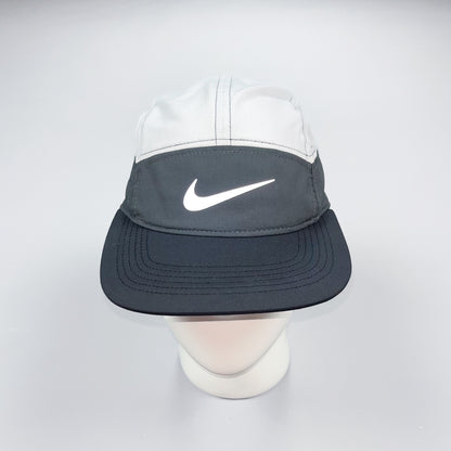 Nike AW84 Dri-fit Zip Reflective Cap - Black / White