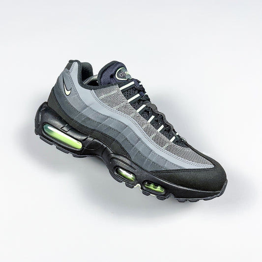 Nike Air Max 95 'Vapor Green' - Size: UK8.5